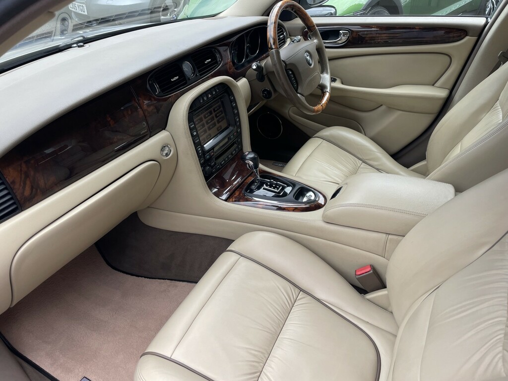 Jaguar XJR Saloon Blue #5