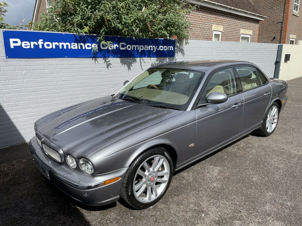 Jaguar XJR Saloon Blue #10