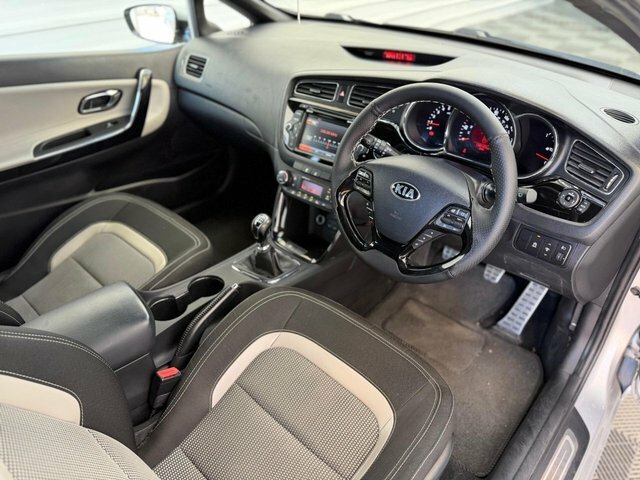 Kia Proceed 2015 1.6 Crdi Ecodynamics Se Hatchback Silver #3