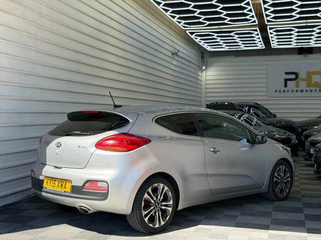 Kia Proceed 2015 1.6 Crdi Ecodynamics Se Hatchback Silver #2