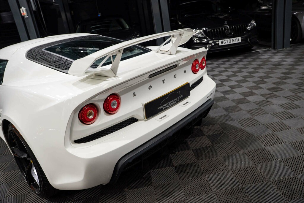 Lotus Exige S White #14