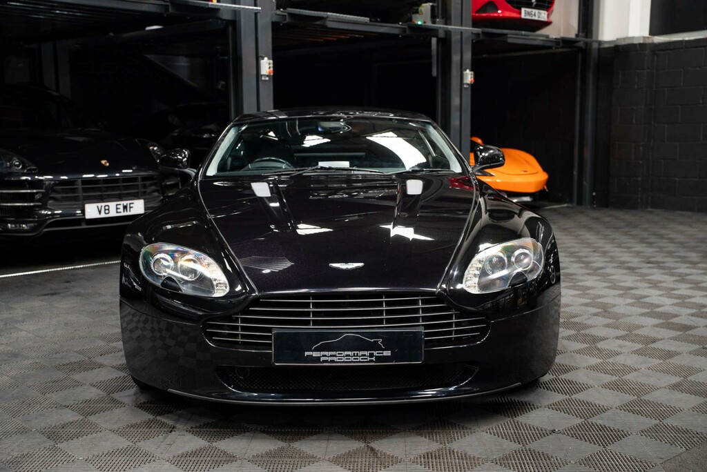 Aston Martin Vantage V8 #5