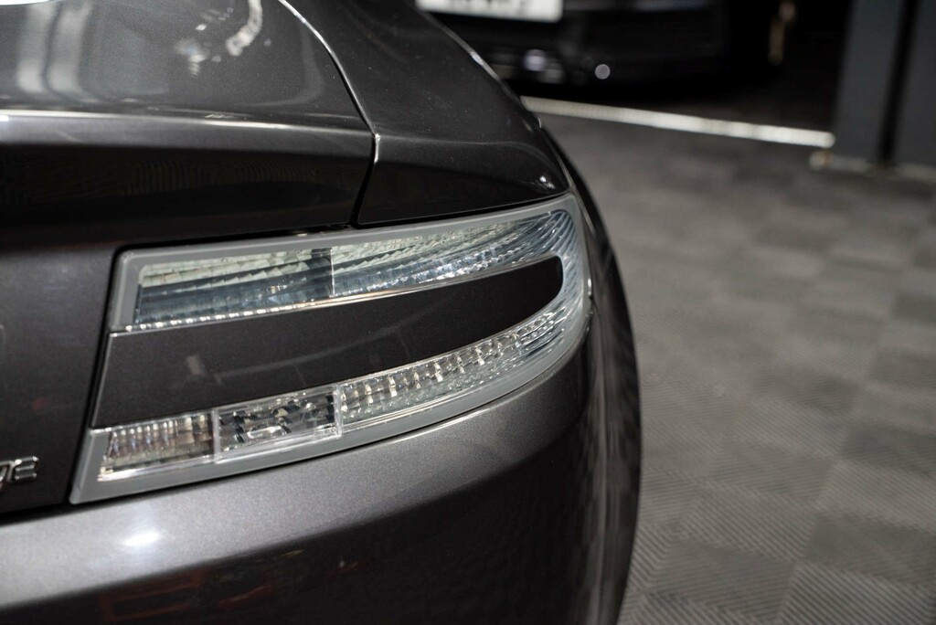 Aston Martin Vantage 4.7 Am1 420 Bhp Silver #16