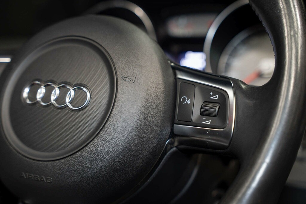 Audi R8 5.2 V10 Sa Coupe Black #25