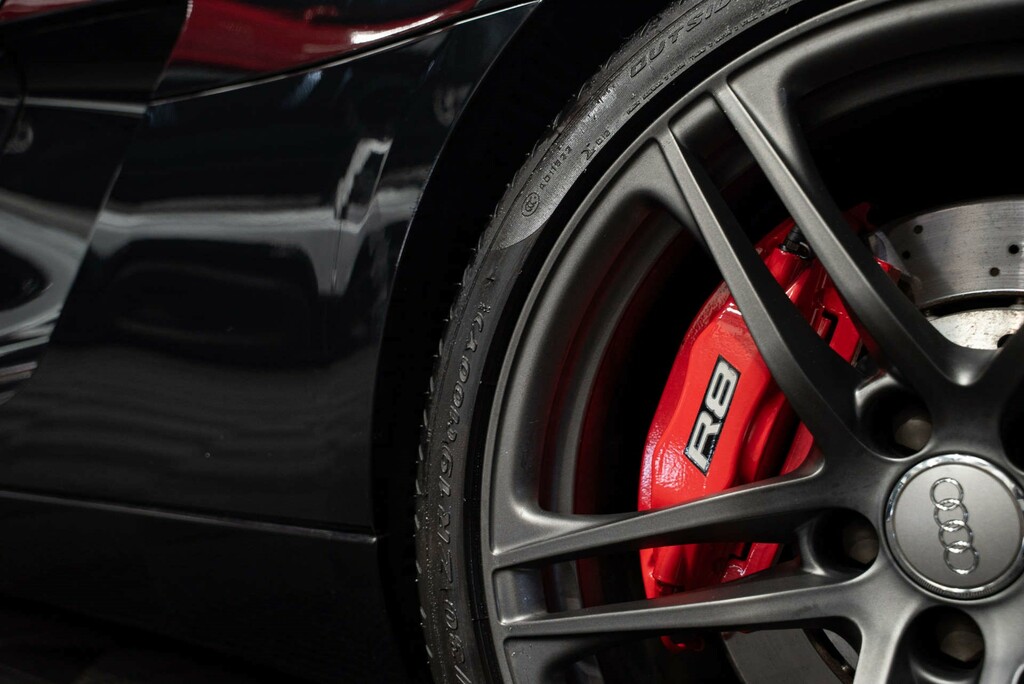 Audi R8 5.2 V10 Sa Coupe Black #21