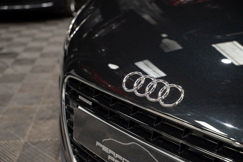Audi R8 5.2 V10 Sa Coupe Black #11