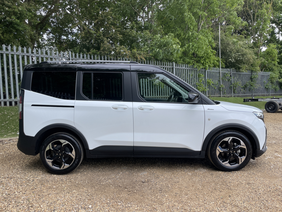 Ford Tourneo Courier Active 1.0 White #3