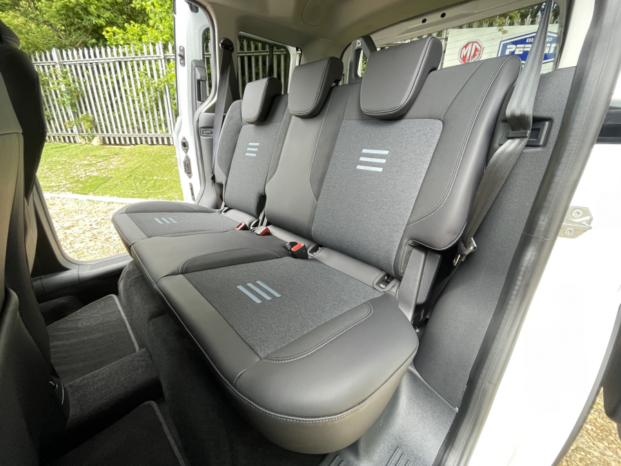 Ford Tourneo Courier 1.0 Ecoboost Active Green #7