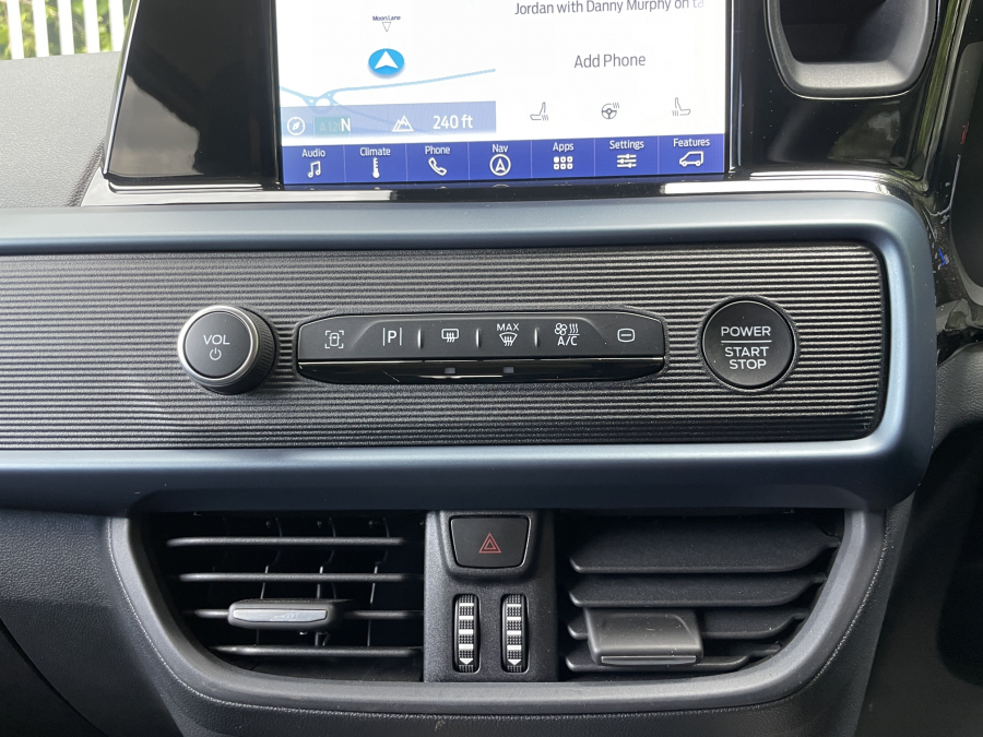 Ford Tourneo Courier 1.0 Ecoboost Active Green #12