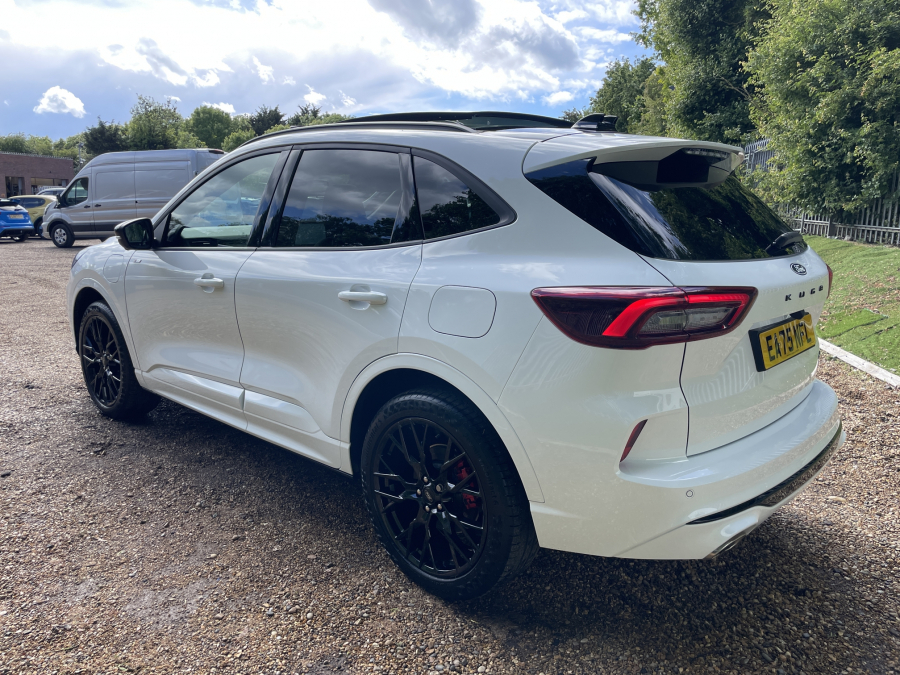 Ford Kuga St-line X EA75NFL White #5