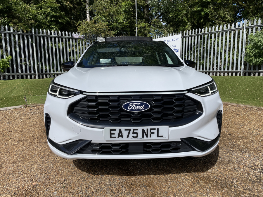 Ford Kuga St-line X EA75NFL White #2