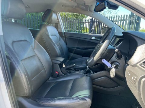 Hyundai Tucson 1.7 Tucson Sport EX18ENK White #5