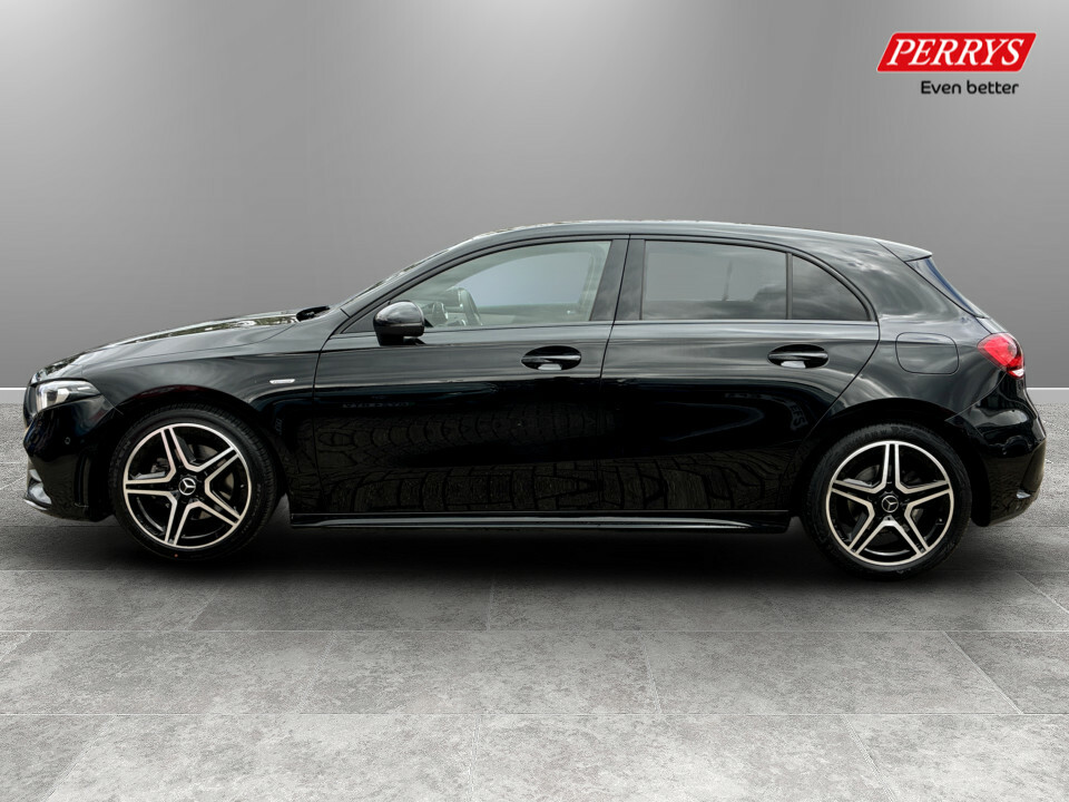 Mercedes-Benz A Class A180 Amg Line Executive Edition WG22RYA Black #4