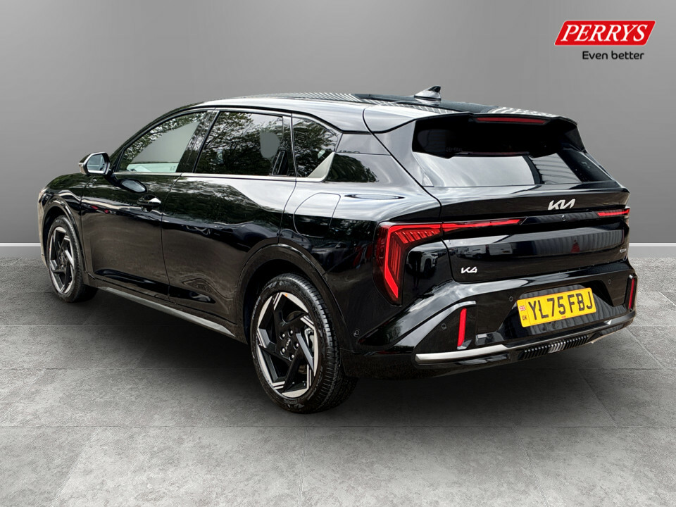 Kia  1.6T-gdi 150 Gt-line Dct YL75FBJ Black #5