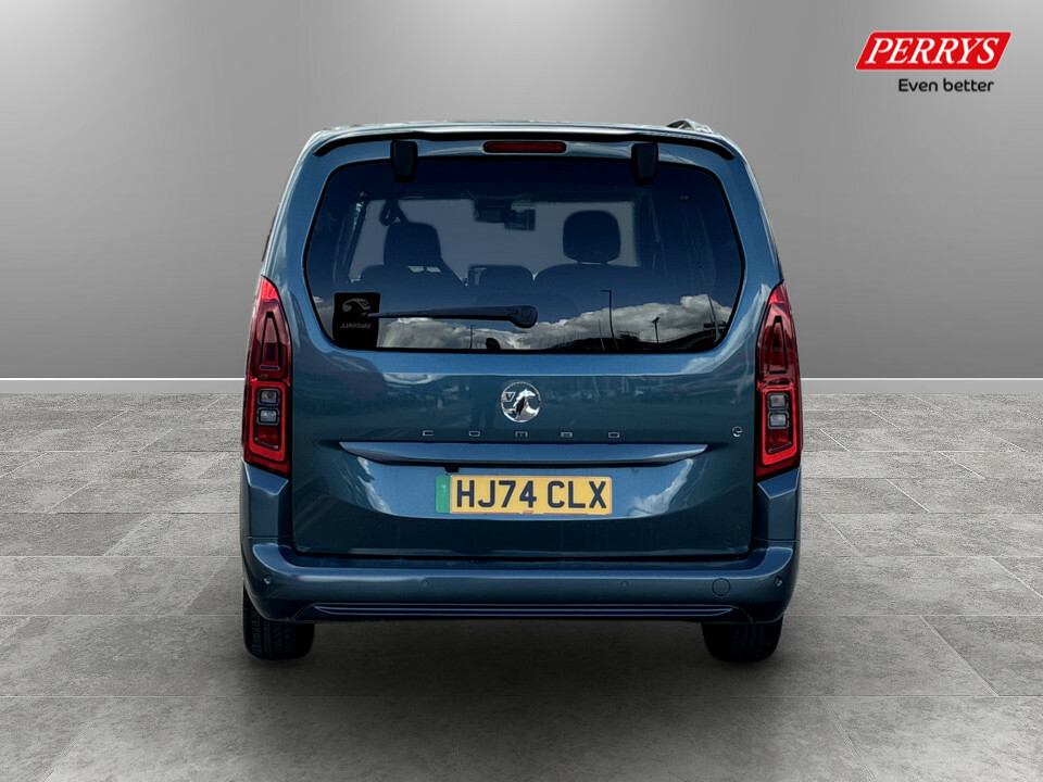 Vauxhall Combo-e Life Combo Life 100Kw Ultimate XL 52Kwh Estate HJ74CLX Blue #6