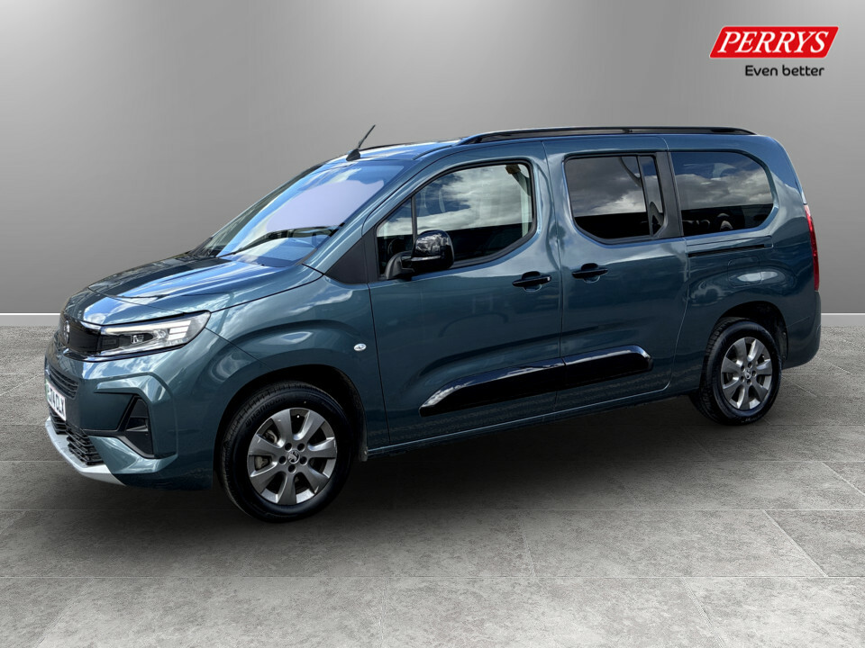 Vauxhall Combo-e Life Combo Life 100Kw Ultimate XL 52Kwh Estate HJ74CLX Blue #3