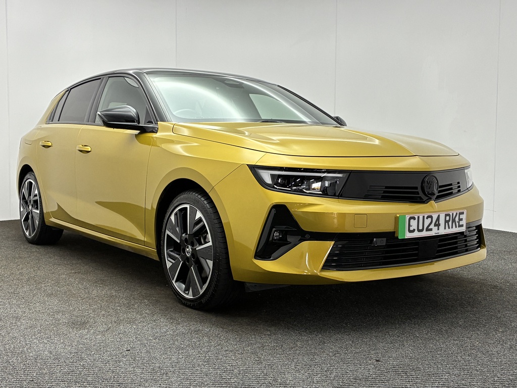 Vauxhall Astra 115Kw Ultimate 54Kwh Yellow