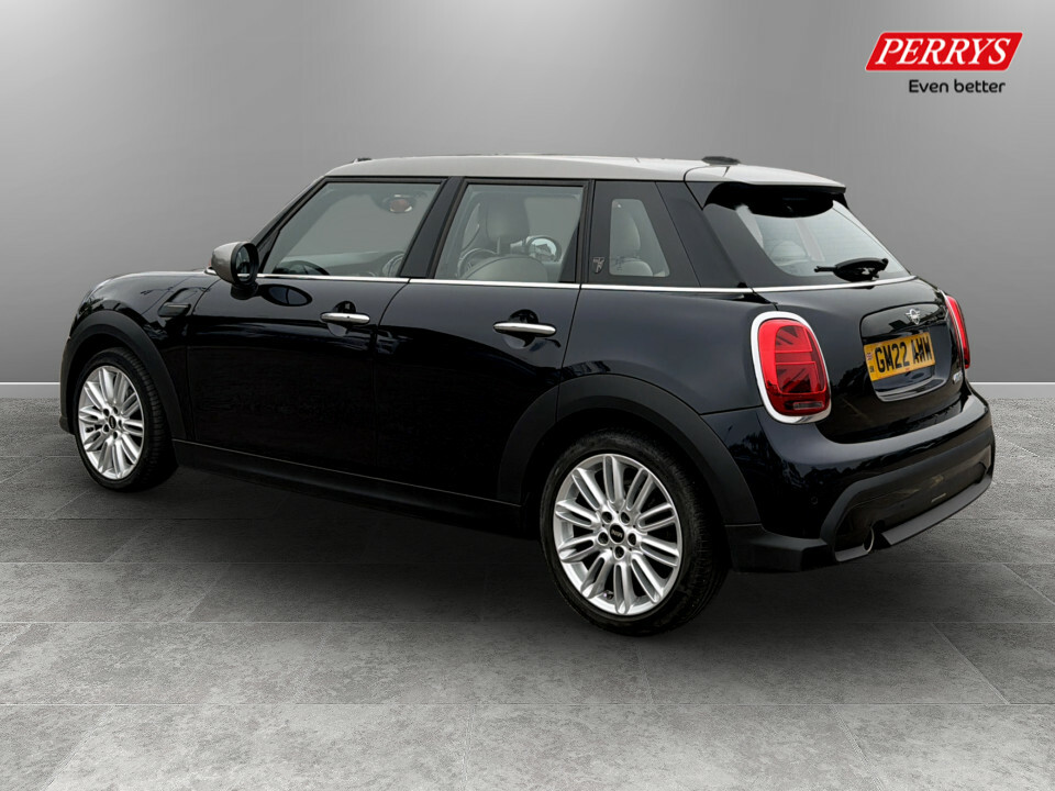 Mini Hatch 1.5 Cooper Exclusive GM22AWW Black #5