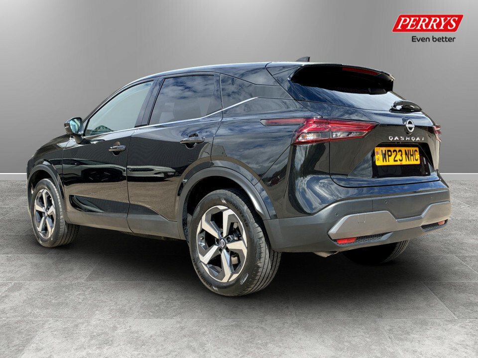 Nissan Qashqai 1.3 Dig-t Mh N-connecta WP23NHC Black #5