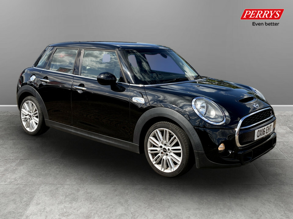 Mini Hatch 2.0 Cooper S Black