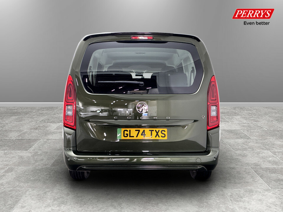 Vauxhall Combo-e Life 100Kw Design XL 52Kwh 7 Seat Green #6