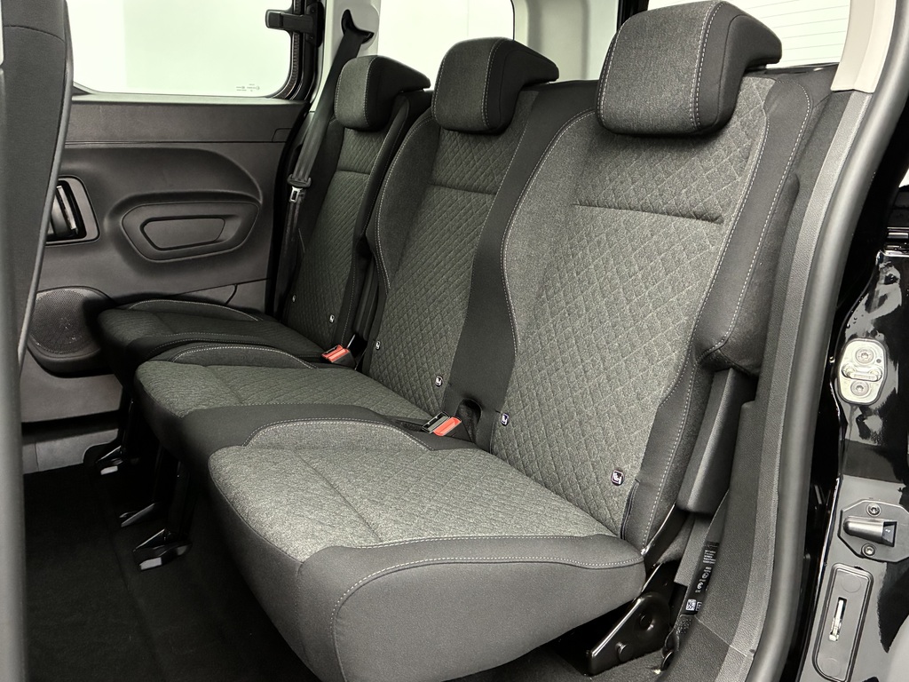 Vauxhall Combo Life 1.5 Turbo D Design Wav Blue #15