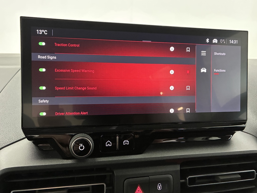 Vauxhall Combo Life 1.5 Turbo D Design Wav Black #28