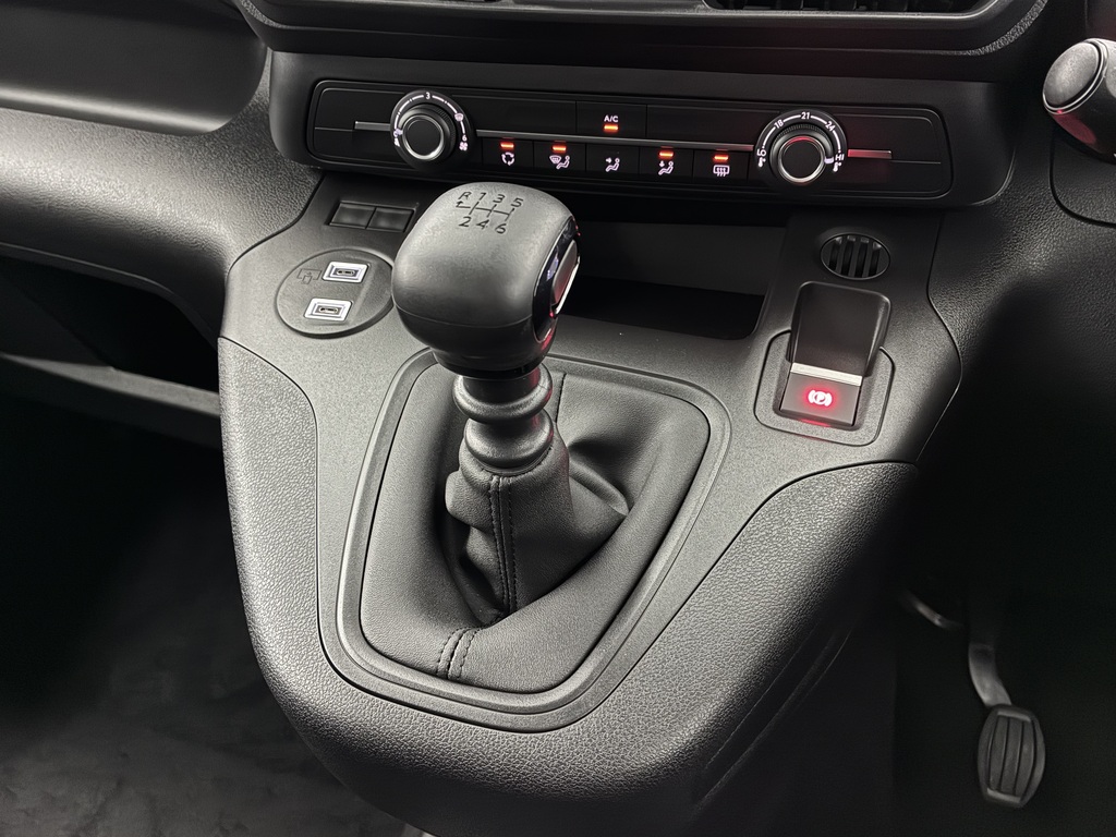Vauxhall Combo Life 1.5 Turbo D Design Wav Black #24