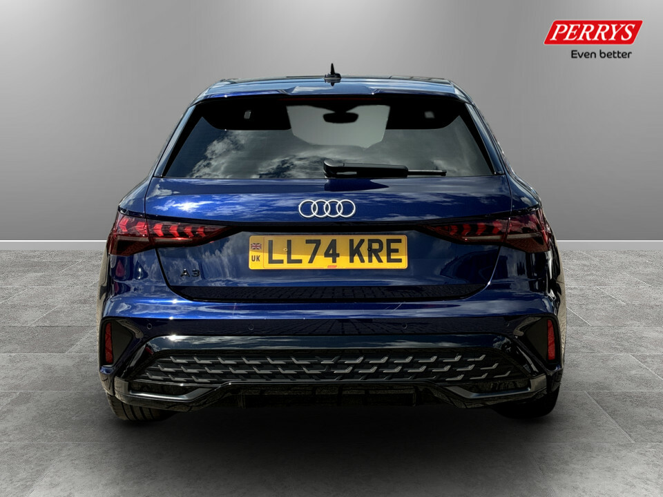 Audi A3 35 Tfsi S Line S Tronic LL74KRE Blue #6