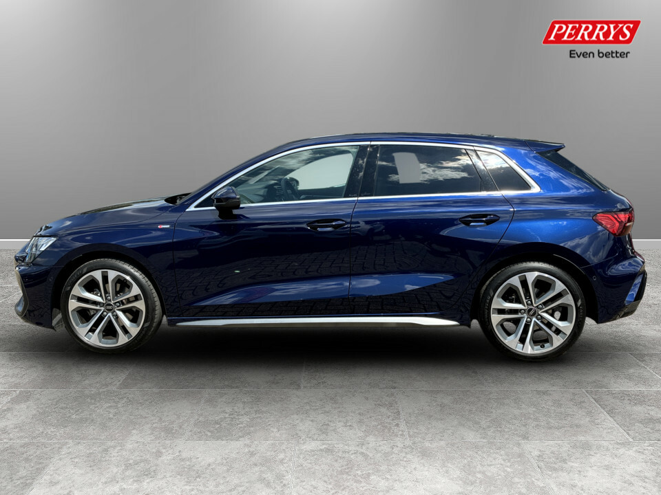 Audi A3 35 Tfsi S Line S Tronic LL74KRE Blue #4