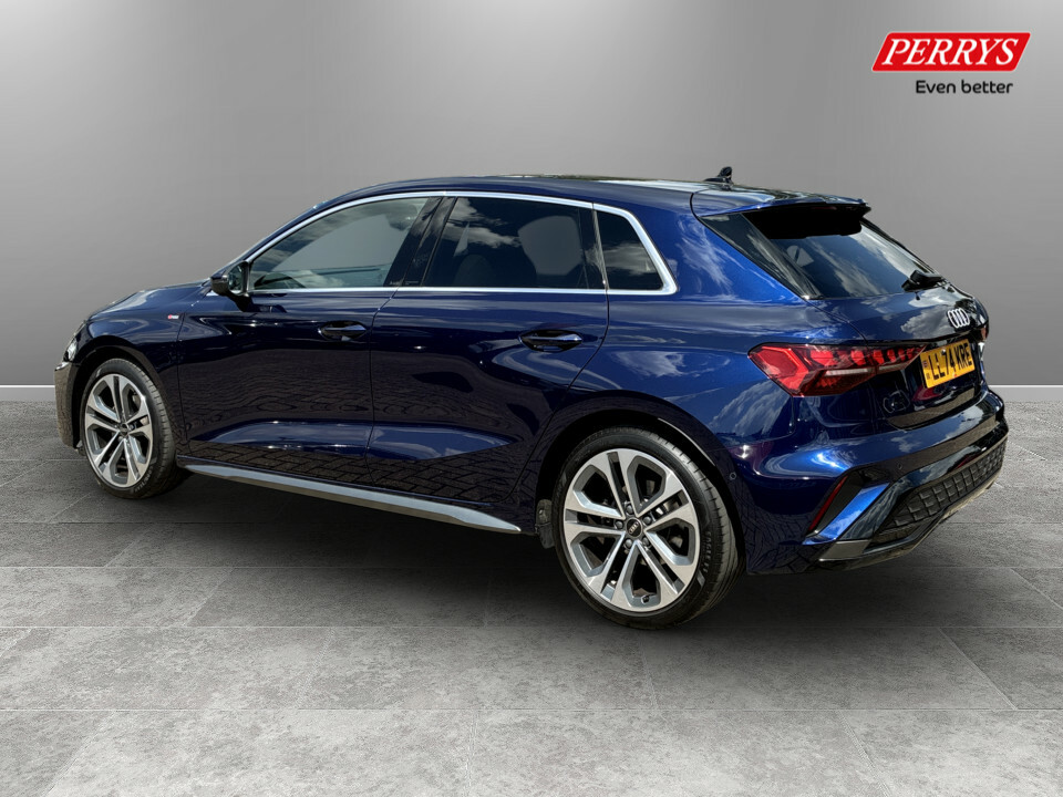 Audi A3 35 Tfsi S Line S Tronic LL74KRE Blue #5