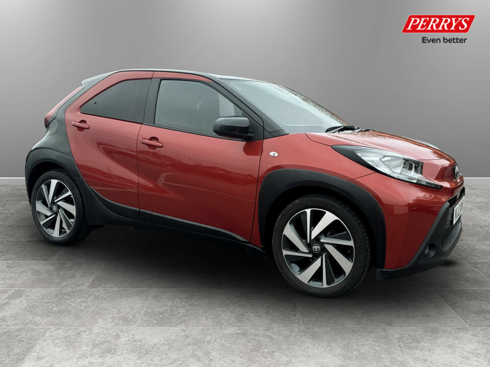 Toyota Aygo X 1.0 Vvt-i Edge Red