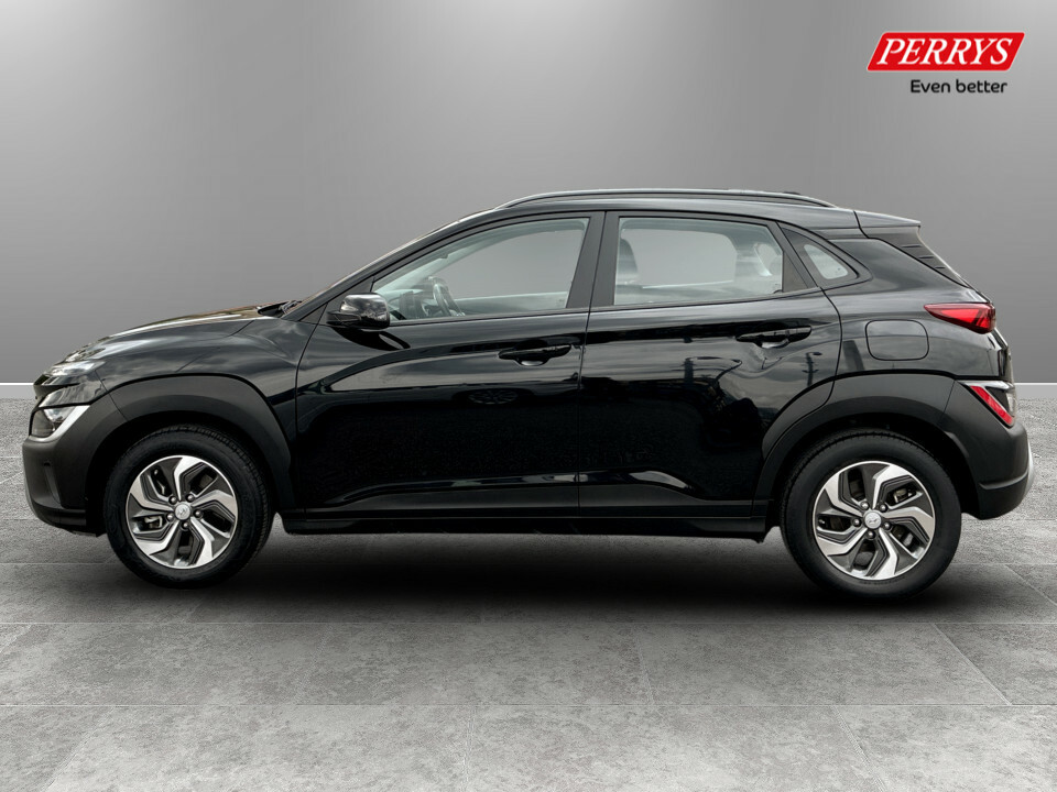 Hyundai Kona 1.6 Gdi Hybrid Se Connect Dct Black #4