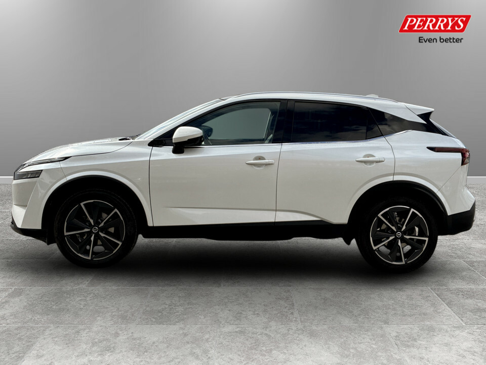 Nissan Qashqai 1.3 Dig-t Mh 158 Tekna Xtronic EK22WEA White #4