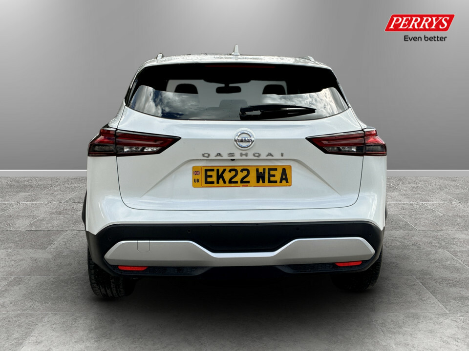 Nissan Qashqai 1.3 Dig-t Mh 158 Tekna Xtronic EK22WEA White #6