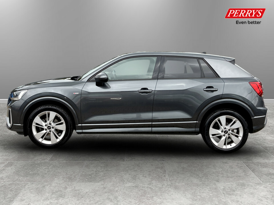 Audi Q2 35 Tfsi S Line RV22ZPD Grey #4