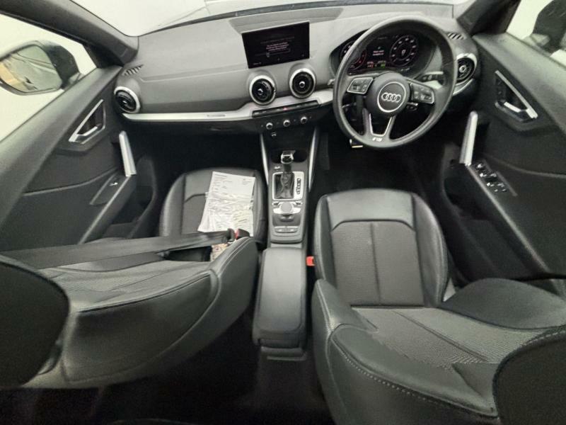Audi Q2 35 Tfsi S Line S Tronic LT23MTZ Grey #4