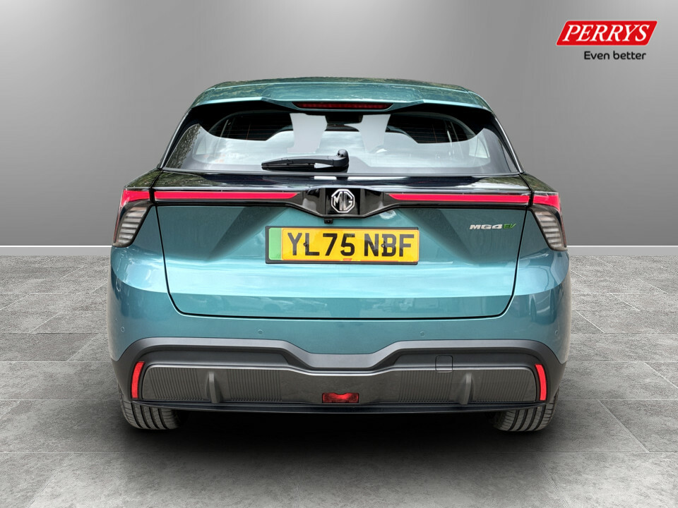 MG MG4 170Kw Premium Long Range 64Kwh YL75NBF Green #6