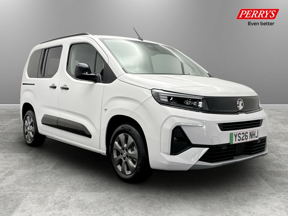 Vauxhall Combo-e Life 100Kw Ultimate 52Kwh White