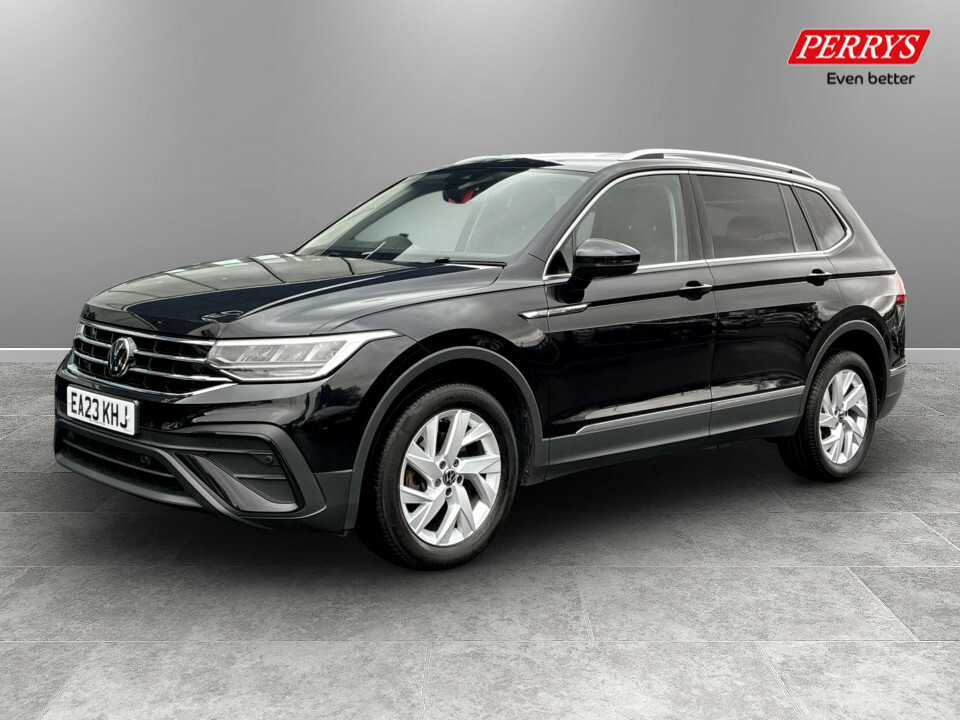 Volkswagen Tiguan Allspace 1.5 Tsi Life Dsg EA23KHJ Black #3