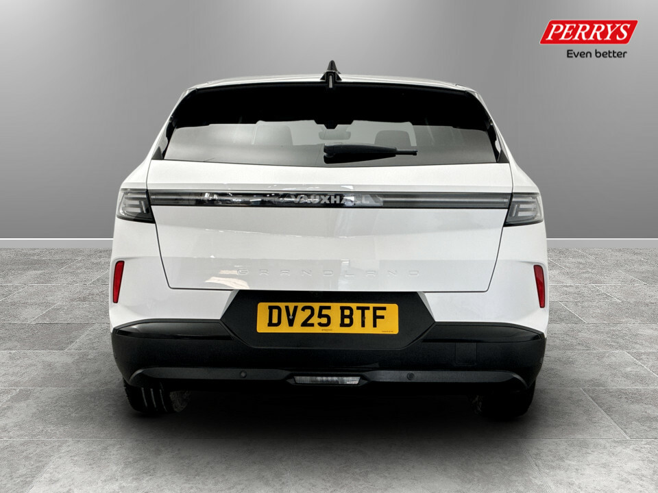 Vauxhall Grandland 1.2 Hybrid 136 Ultimate E-dct6 Pan Roof DV25BTF White #6
