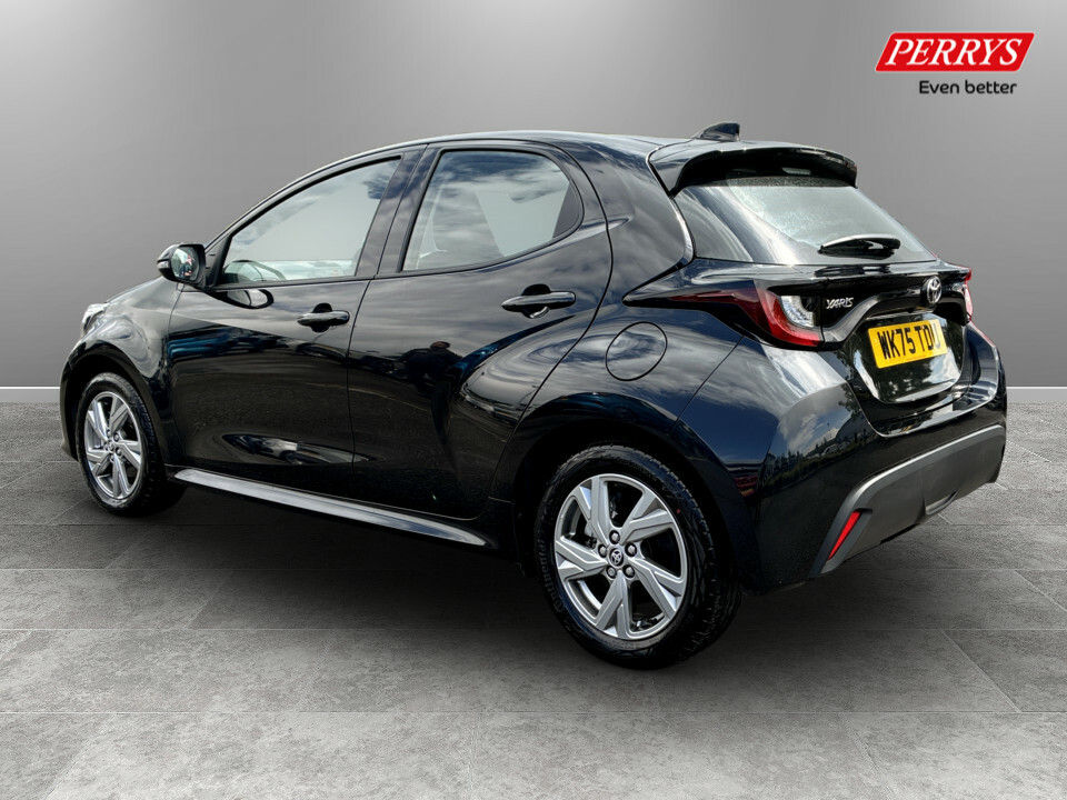 Toyota Yaris 1.5 Hybrid Icon Cvt WK75TDU Black #5