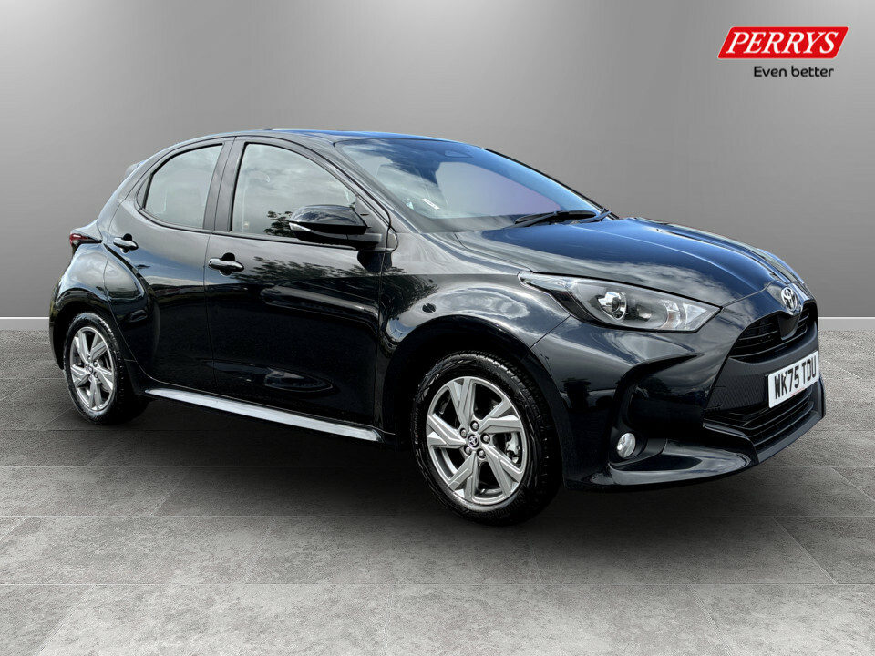 Toyota Yaris 1.5 Hybrid Icon Cvt Black
