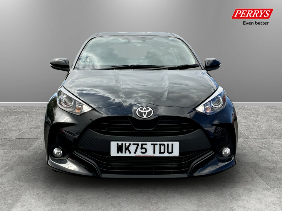 Toyota Yaris 1.5 Hybrid Icon Cvt WK75TDU Black #2