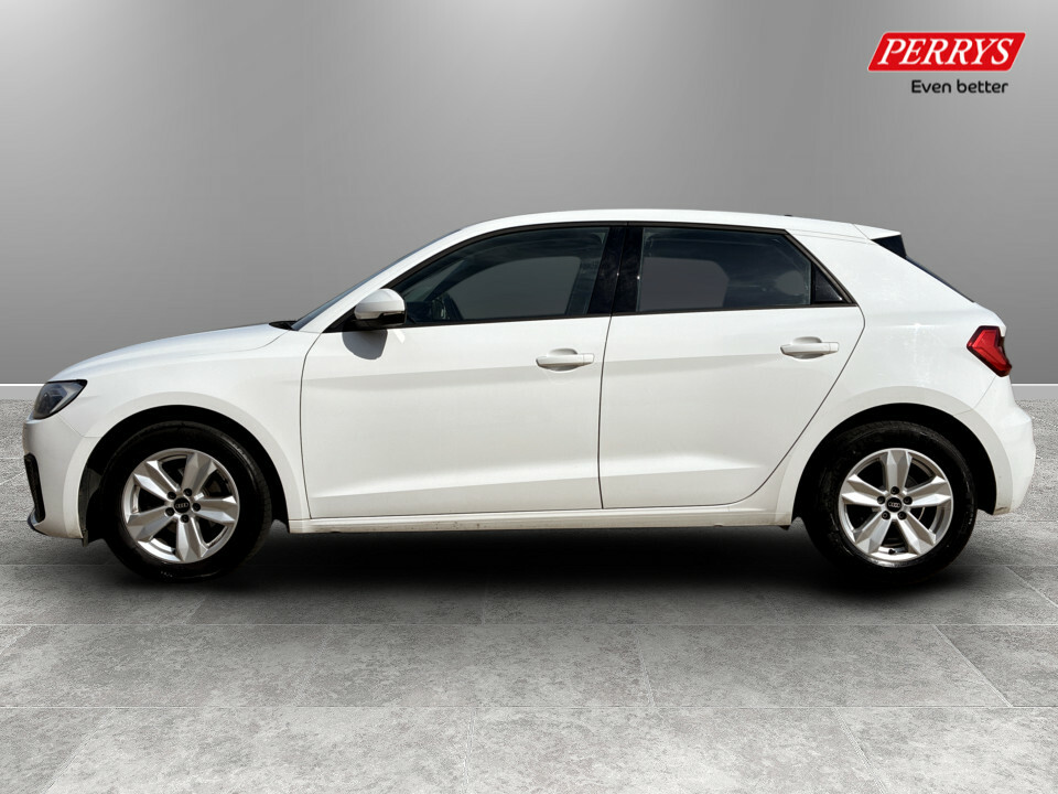 Audi A1 25 Tfsi Technik YF72NKJ White #4