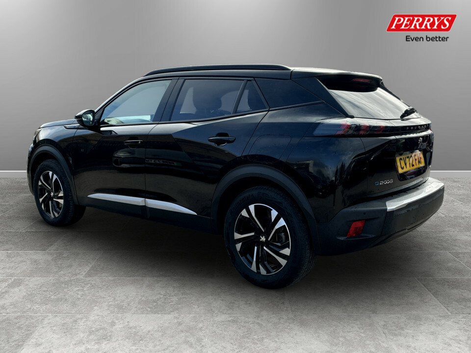Peugeot e-2008 100Kw Gt 50Kwh Black #5