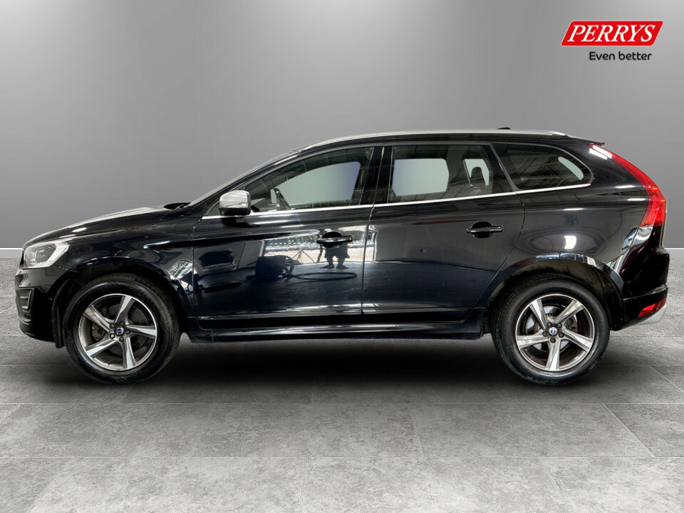 Volvo XC60 D4 181 R Design Lux Black #4
