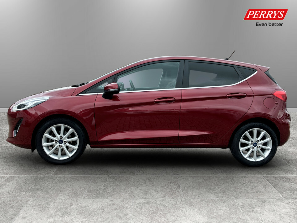 Ford Fiesta 1.0 Ecoboost Hybrid Mhev 125 Titanium OU21NWE Red #4