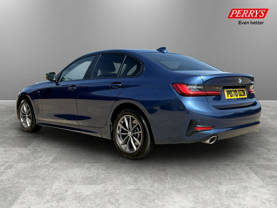 BMW 3 Series 330E Se Pro Step PO70UZM Blue #5