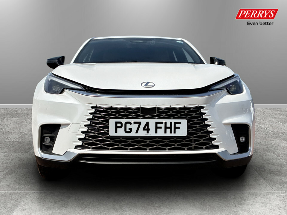 Lexus LBX 1.5 Takumi E-cvt PG74FHF White #2